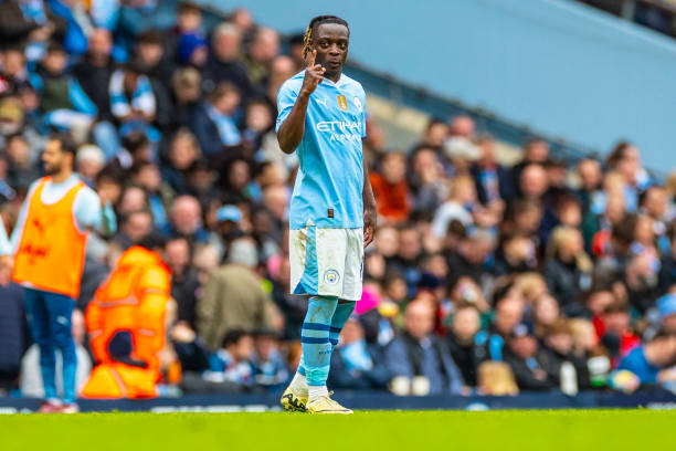 法比奥谈远射破门：教练估计在下面喊法比奥不要射、不要射😅.